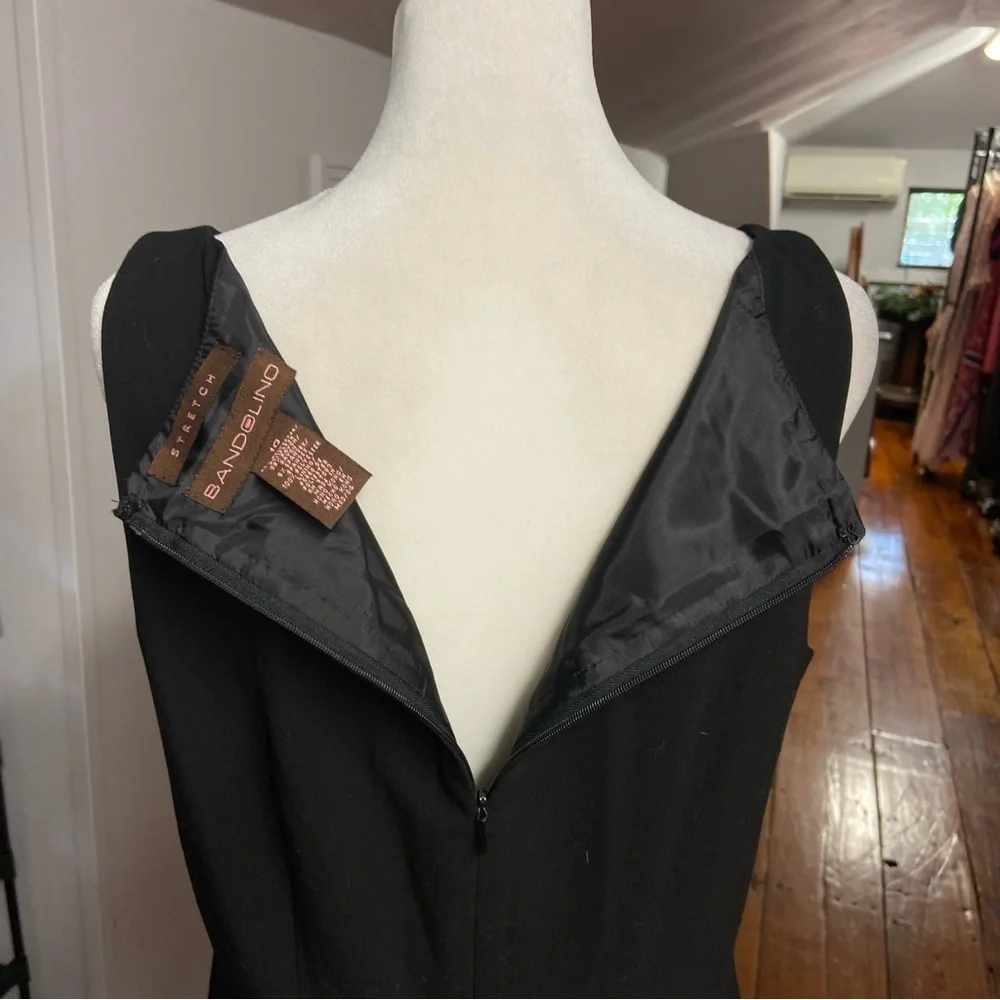 Bandolino Sleeveless Shift Dress Size 10 Black Bottom Ruffle Stretch LBD Classic - Picture 11 of 11